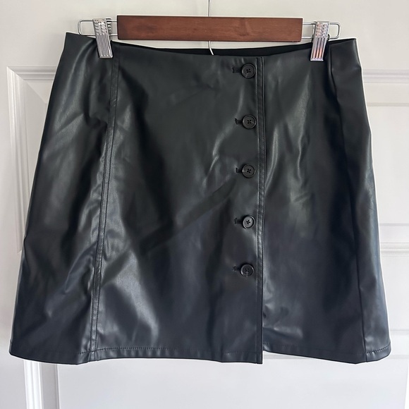 ATM Anthony Thomas Melillo Faux Leather Wrap Skirt - Picture 4 of 10